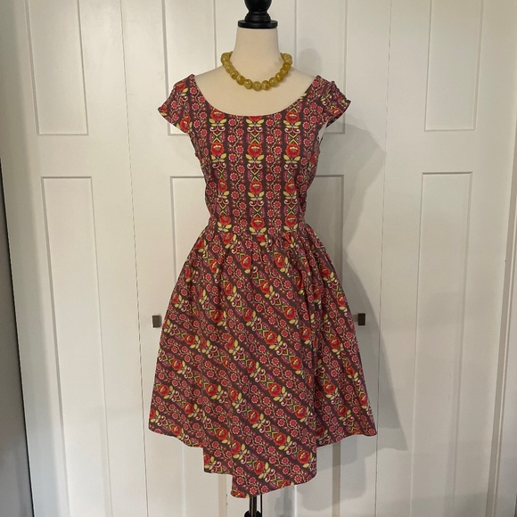 Retrolicious Medium Floral Dress - Picture 2 of 4